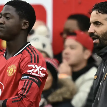 La encrucijada de Kobbie Mainoo en el Man United: Amorim explica su ausencia y el interés de otros clubes