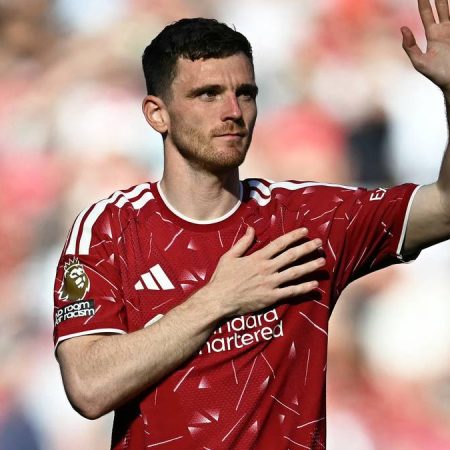 Andrew Robertson, en la órbita del Tottenham: el Liverpool analiza su salida
