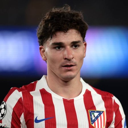 Barcelona recibe una nueva advertencia por Julián Álvarez: el Atlético pone 500 M€ y se aleja la operación