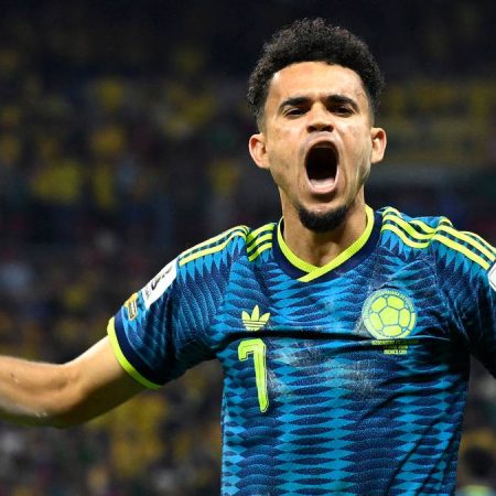 Luis Díaz se luce en su debut mundialista: gol y asistencia para la victoria de Colombia
