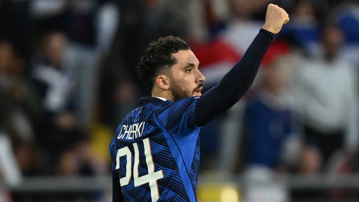 Rayan Cherki, mediocampista del Manchester City y Francia