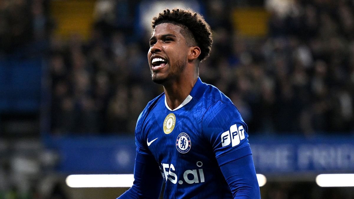 Andrey Santos Chelsea Manchester United 2026