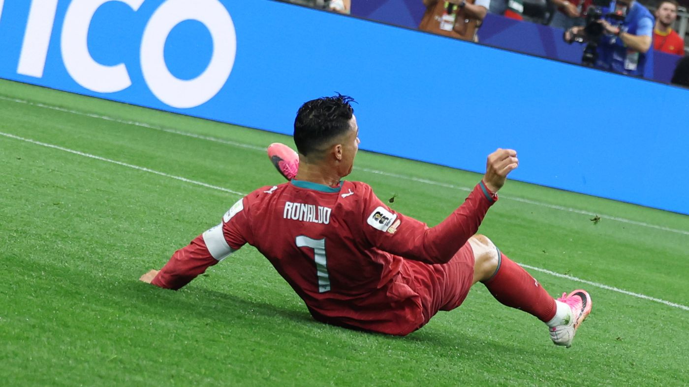 Celebración oficial de España con lona burlando a Cristiano Ronaldo tras el Mundial 2026