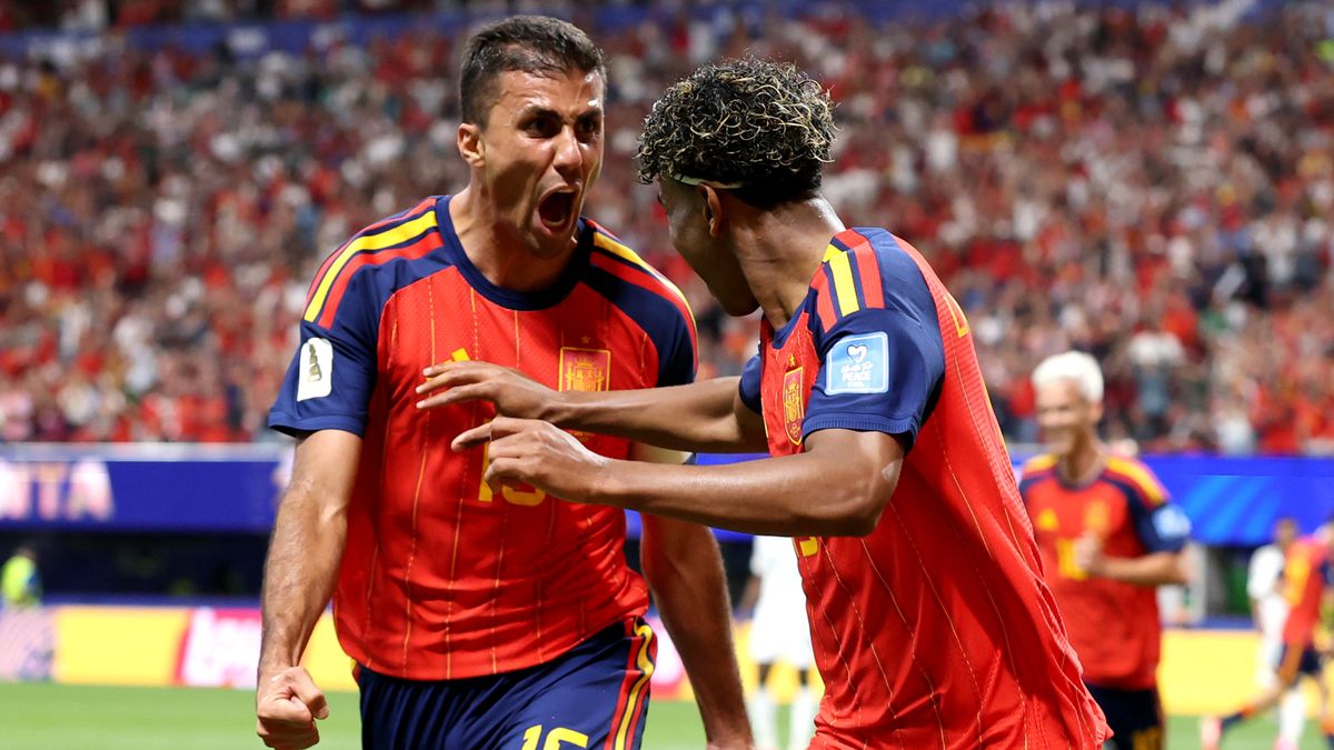 Lamine Yamal y Messi celebrando en la final del Mundial 2026