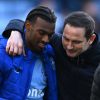 Haji Wright se Pierde Hasta Tres Meses por Lesión en el Debut de Coventry en Premier Tras 25 Años