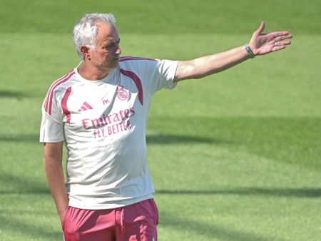 Crisis temprana en el Fenerbahce: 14 días ponen a Mourinho ante un espectro aterrador
