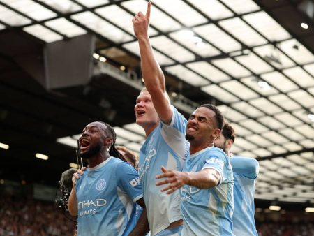 Gol polémico de Haaland: los árbitros admiten el error del VAR en el derbi de Manchester