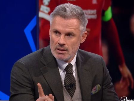 Carragher pone en duda el fichaje de Emiliano Martínez: “ya no es el de antes”