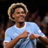Floyd Samba debutó con doblete del City jugando de ‘9’… por primera vez en su vida